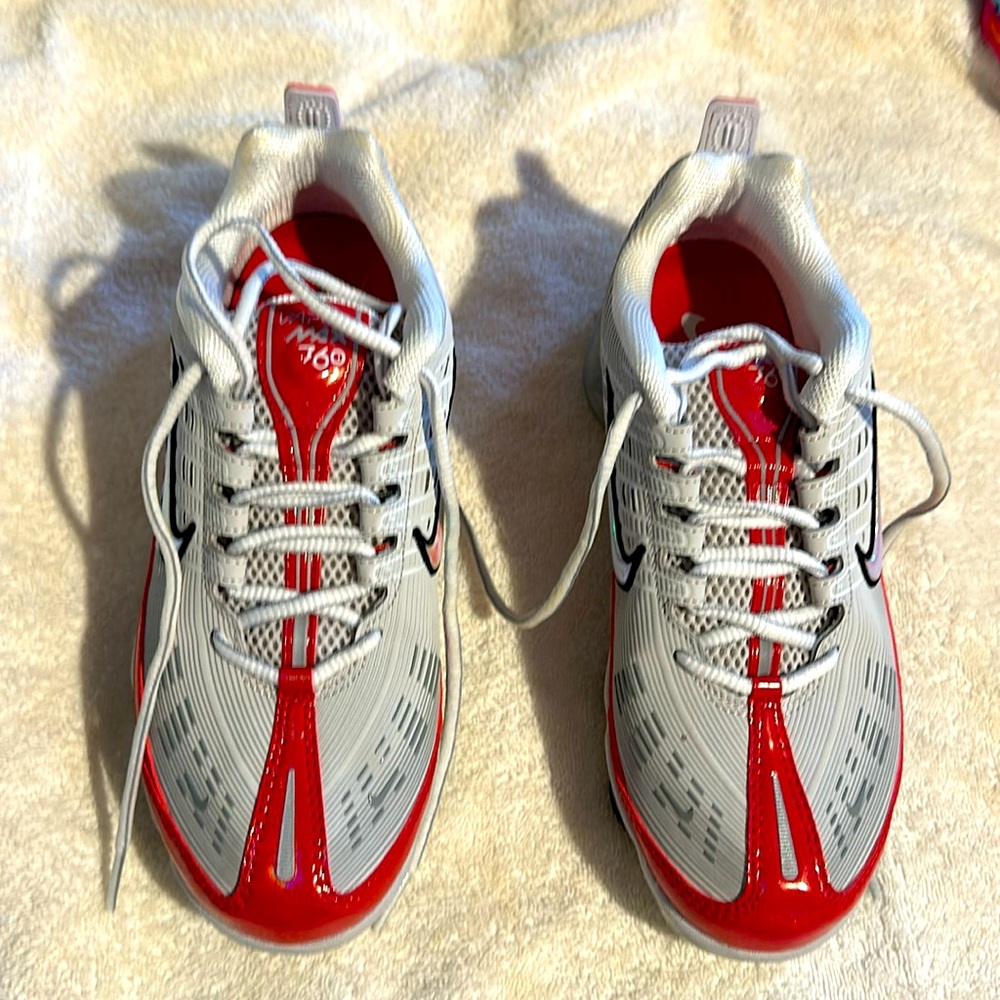 Only worn once inside. Great condition. Nike Air Vapormax 360.